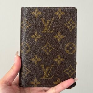 Rare Louis Vuitton Passport Travel Monogram Bifold Wallet